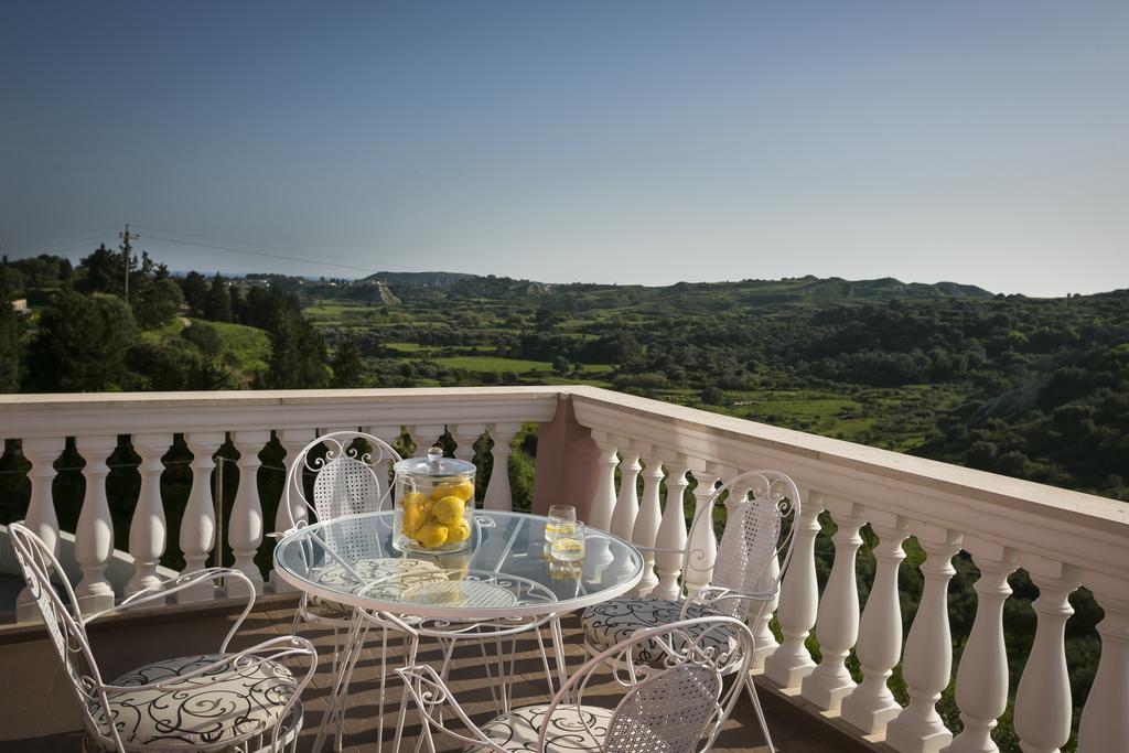 Villa Athinais Ликсури Экстерьер фото