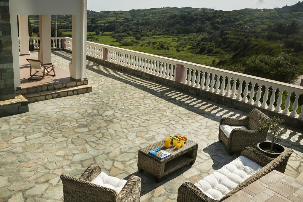 Villa Athinais Ликсури Экстерьер фото